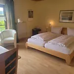Weingut Raevenhof Guest house 3*
