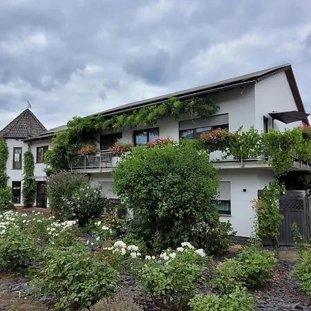 Weingut Raevenhof 4* Ayl
